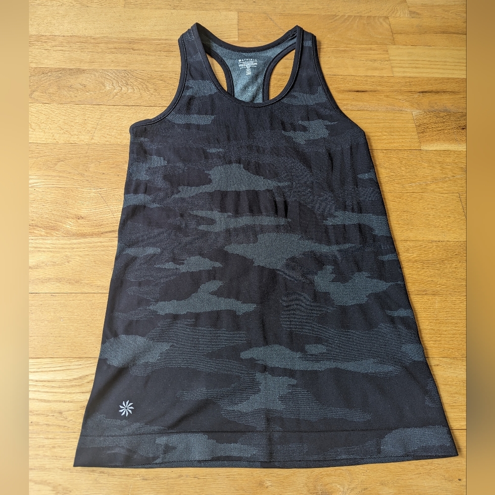 Athleta Momentum Tank - XS